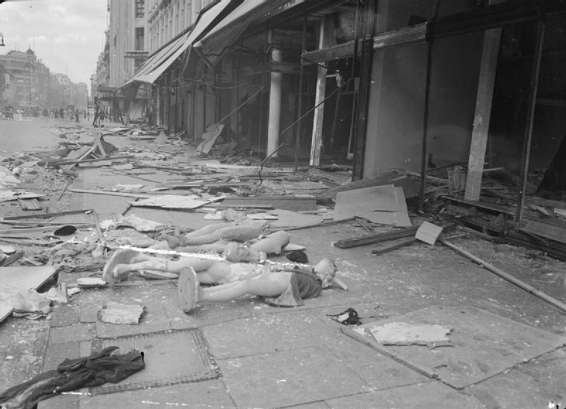 Londres en llamas durante el Blitz alemán, otoño de 1940