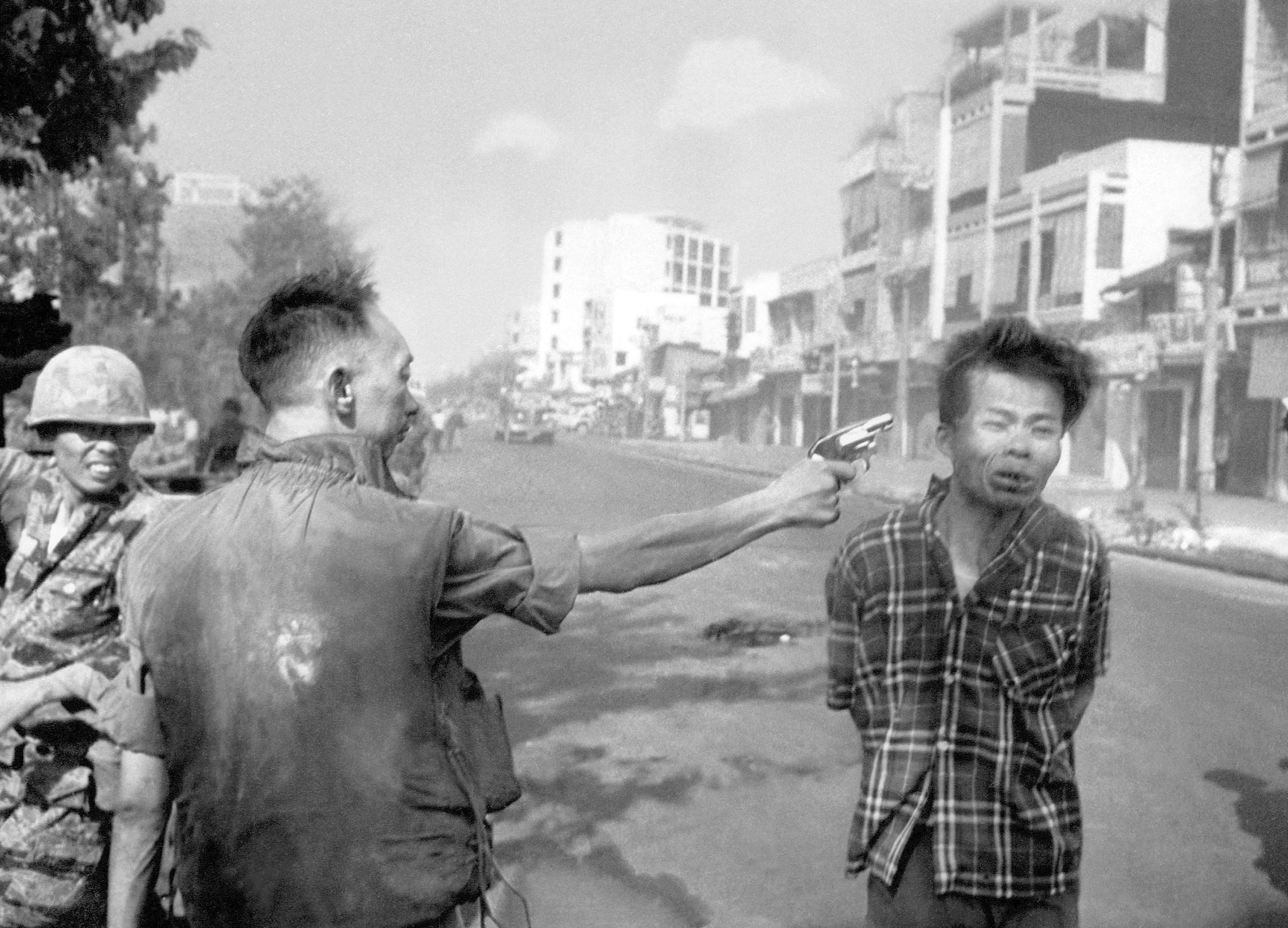 Soldados americanos durante la Ofensiva del Tet de 1968 en Vietnam