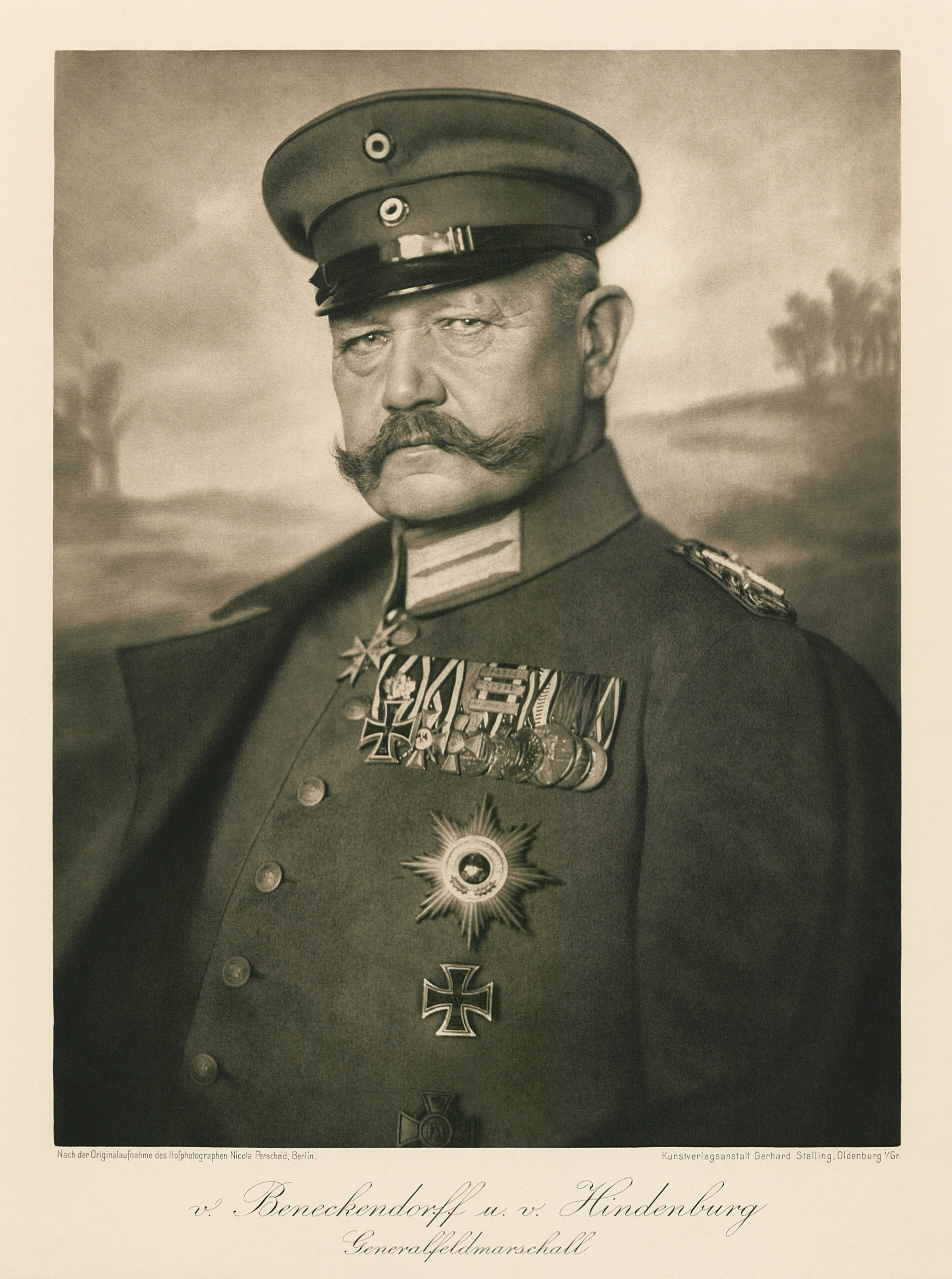 Paul von Hindenburg en 1914, comandante alemán en Tannenberg