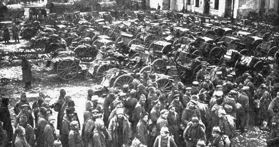 Prisioneros rusos capturados tras la Batalla de Tannenberg 1914