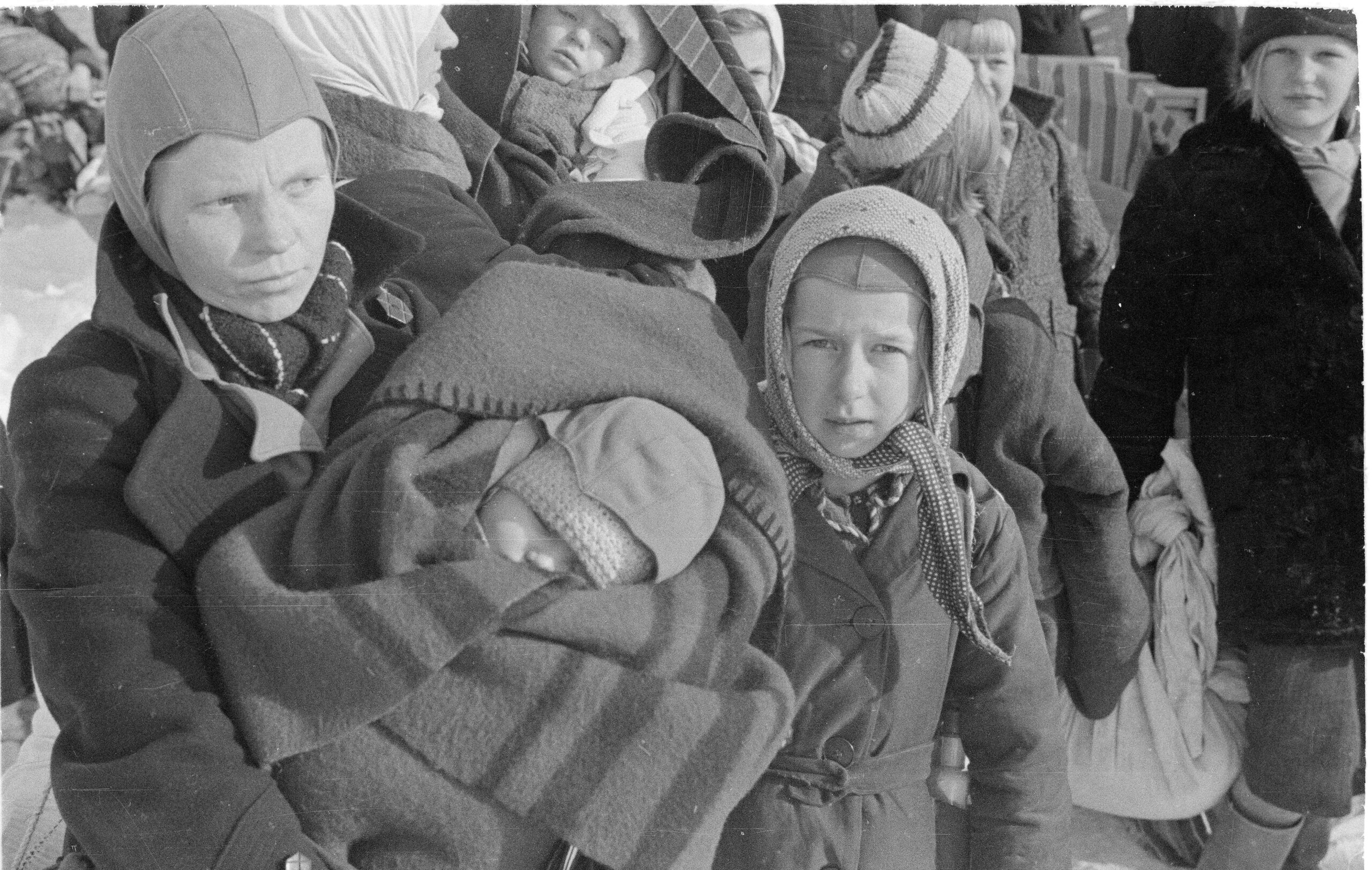 Evacuación de población carelia al final de la Guerra de Invierno en 1940